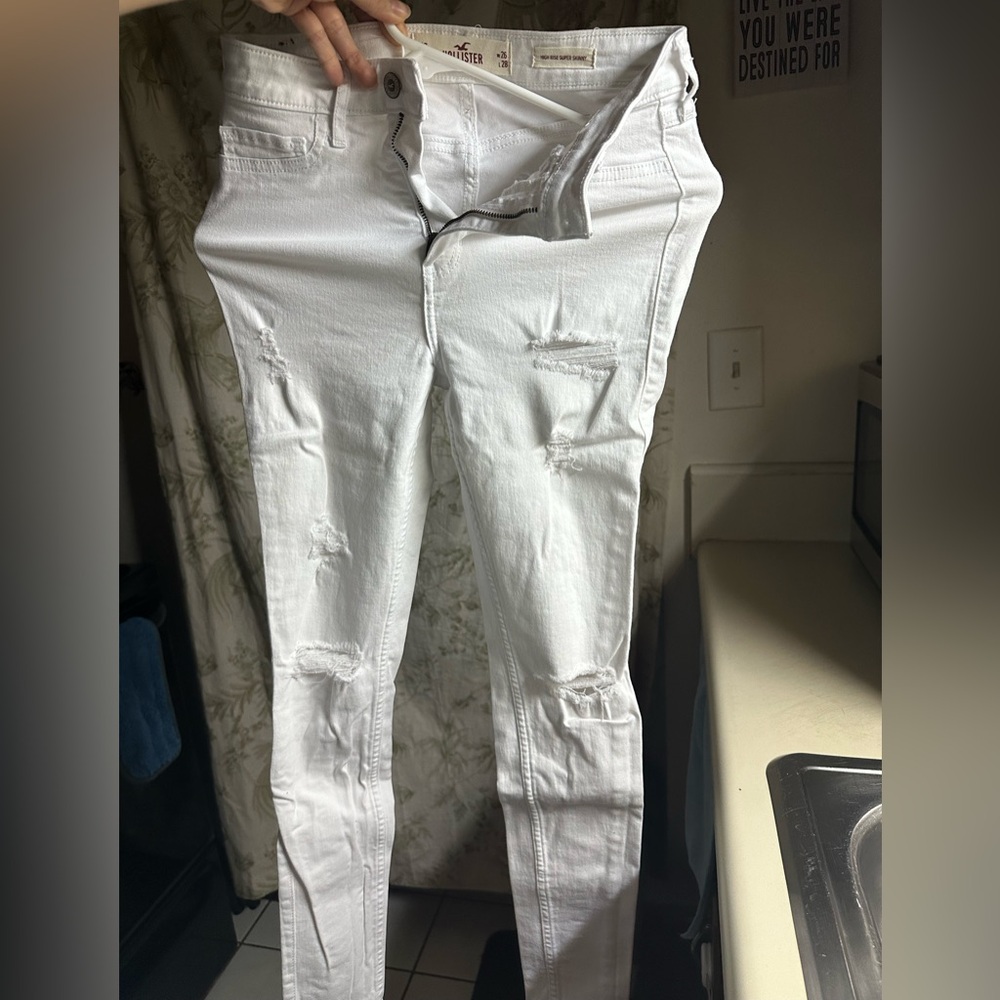 Hollister White Distressed Women Jeans